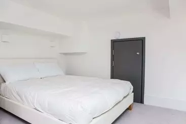 آپارتمان 1 Bed Mezzaninecity Views & Great Location