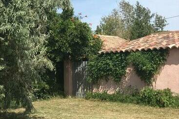 Turista apartmanok Maylou Baan