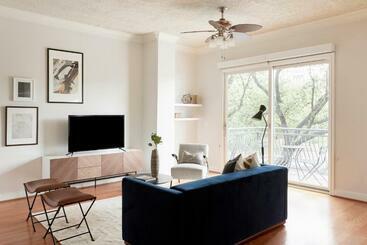 Апартаменты Sonder At Bayou On The Bend