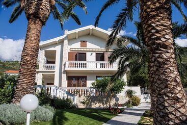 Apartamenty turystyczne Villa Karla