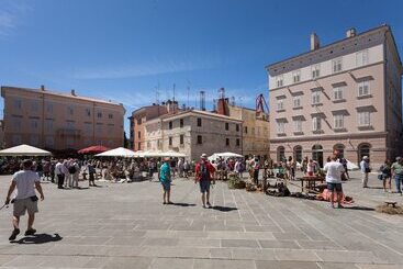 Apartamenty turystyczne Augustus Forum View