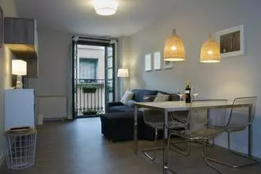 ツーリストアパートメント Céntrico Burgas Termal