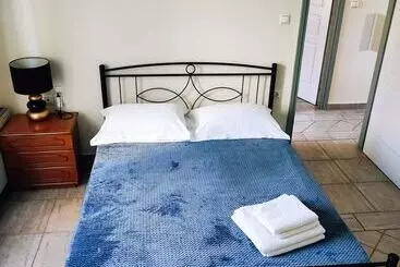 ツーリストアパートメント Nefeli City Apartments