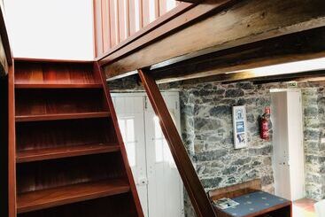 کلبه Casa Do Lugar Da Ribeira By Madeira Al