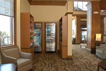 Отель Holiday Inn Express Spokane Downtown, An Ihg