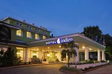 בית מלון כפרי Indigo St Petersburg Downtown