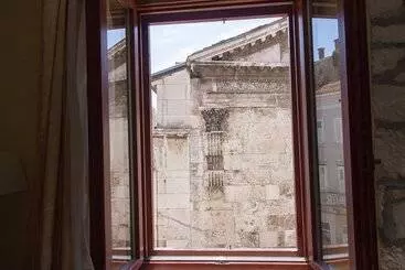 Apartamentos turísticos Diana City Hall View