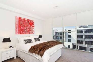 Жильё для туристов Penthouse With Bay Views