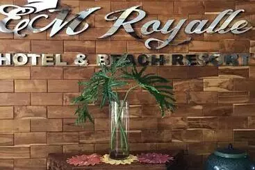 Em Royalle Hotel & Beach Resort