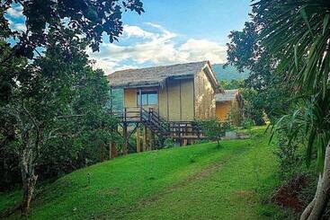 Otel Hughome Valley Chiangdao