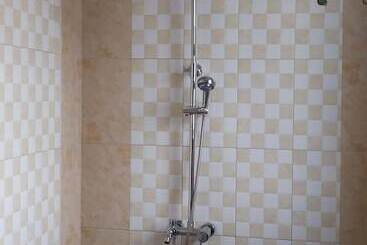 Flagship Piazza Hotel Hostel