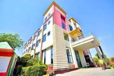 Hotel Splash The Resorts By Oyo Rooms