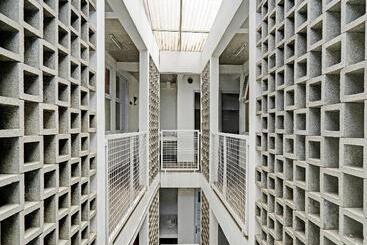 Hotel Spot On 2190 Alamanda 7 Syariah