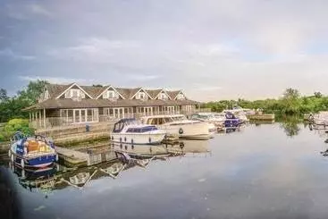 Resort Yare View Holiday Cottages