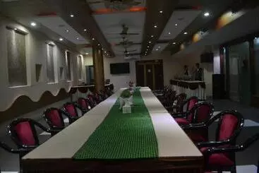 Hotel Vinayak Palace Telipara