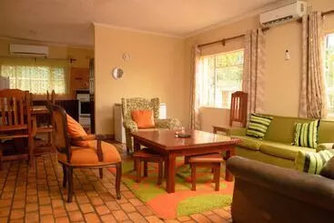 پانسیون Inkindaba Guest House