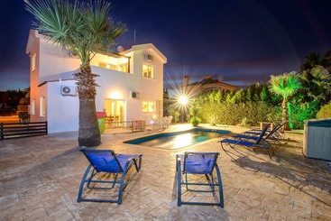 コテージ Villa Eva