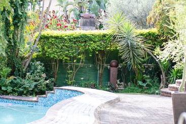 بنسيون Panorama Guest House