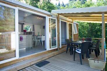 בית מלון כפרי Camping Le Fayolan