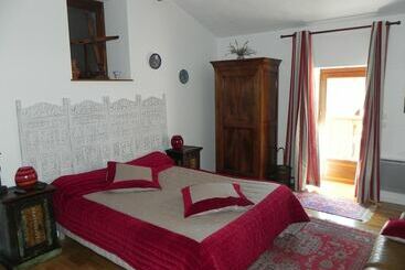 بنسيون Ferme Des Entremains