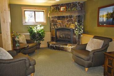 هتل Worldmark By Wyndham Olympic Village Inn