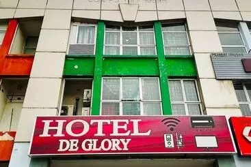 De Glory Hotel Usj 21