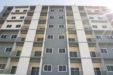 هتل Lampang Residence