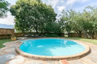 Pension La Bastide Guesthouse