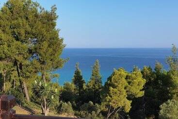 آپارتمان‌های توریست‌ها Beachside Haven, Poolside Serenity & Sunset Magic