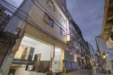 בית מלון כפרי Iconic Suites