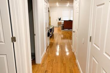 관광객 아파트 Stunning 3bd/3ba In Jamaica Plain Near The Trains #2