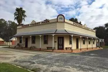 ホテル Pioneer Tourist Park