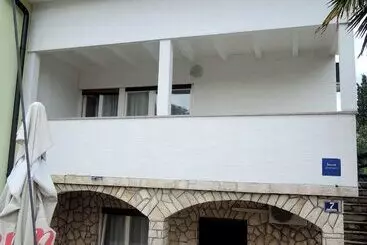 Turistihuoneistot Apartments Kralj