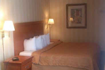 ホテル Budget Inn