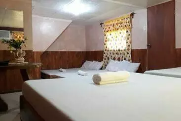 Blue Lagoon Inn And Restaurant, Pagudpud