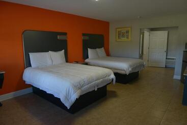 호텔 Rodeway Inn & Suites Winter Haven Chain Of Lakes