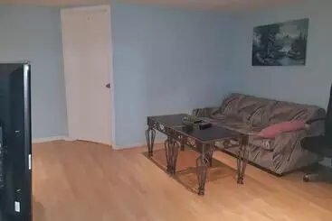 Pensió Mcmaster Accommodations
