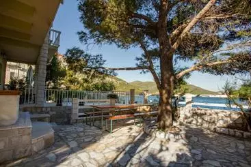 Turistihuoneistot Apartments Krstičević