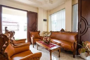 Hôtel Oyo 2648 Le Rêve Residence