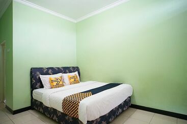 Hotel Spot On 2729 Marzan Syariah Guest House