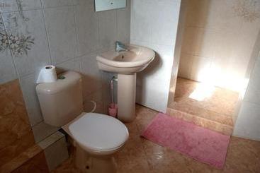 هاستل Shanzu Executive Beach Suites