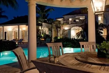 آپارتمان‌های توریست‌ها Coral House