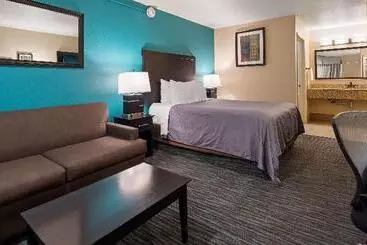 فندق Best Western Apricot Inn