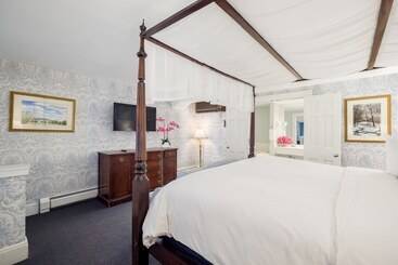 فندق Simsbury 1820 House