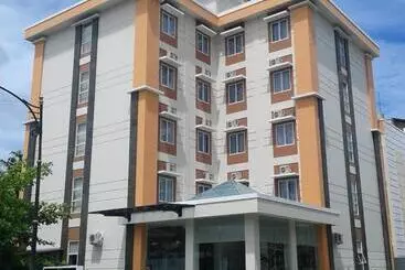 Hotel Skyward
