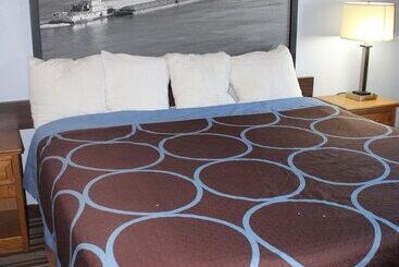 مُتل Super 8 By Wyndham Burlington