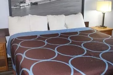 مُتل Super 8 By Wyndham Burlington