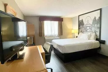 מוטל Super 8 By Wyndham St. Clair Mo