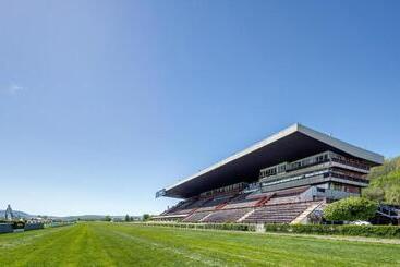 Отель B&b Chuchle Arena Praha