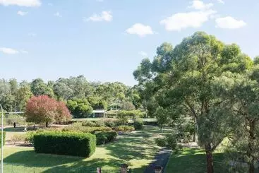 ツーリストアパートメント Home Away From Home Parramatta